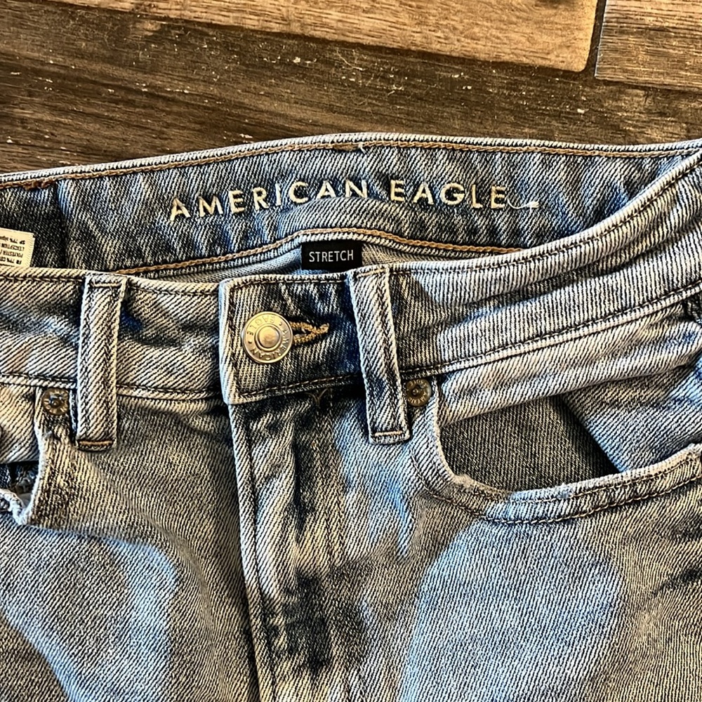 American Eagle Mom Straight Jeans - Picture 3 of 7